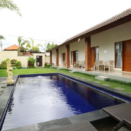 Aghasvina Guest House Canggu Extérieur photo