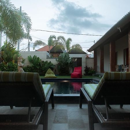Aghasvina Guest House Canggu Extérieur photo