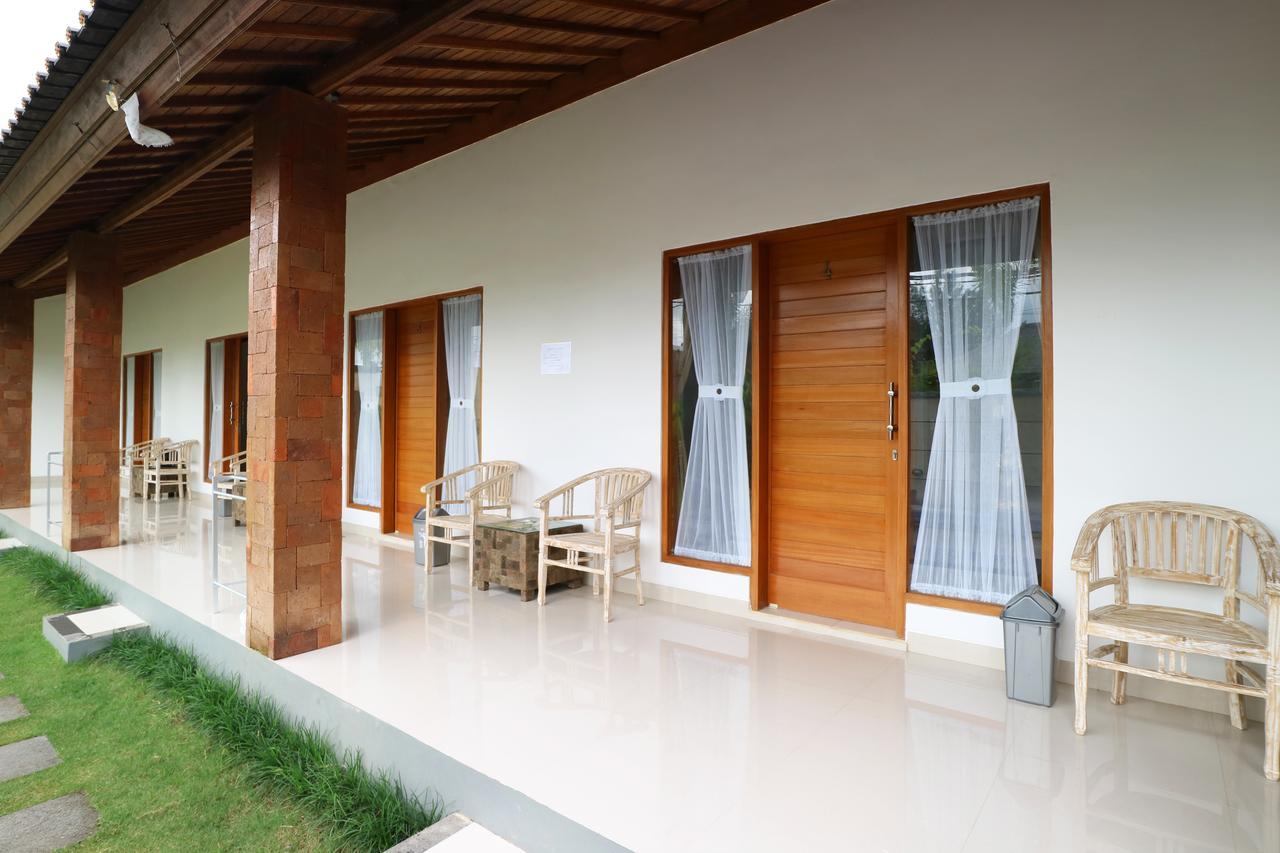 Aghasvina Guest House Canggu Extérieur photo