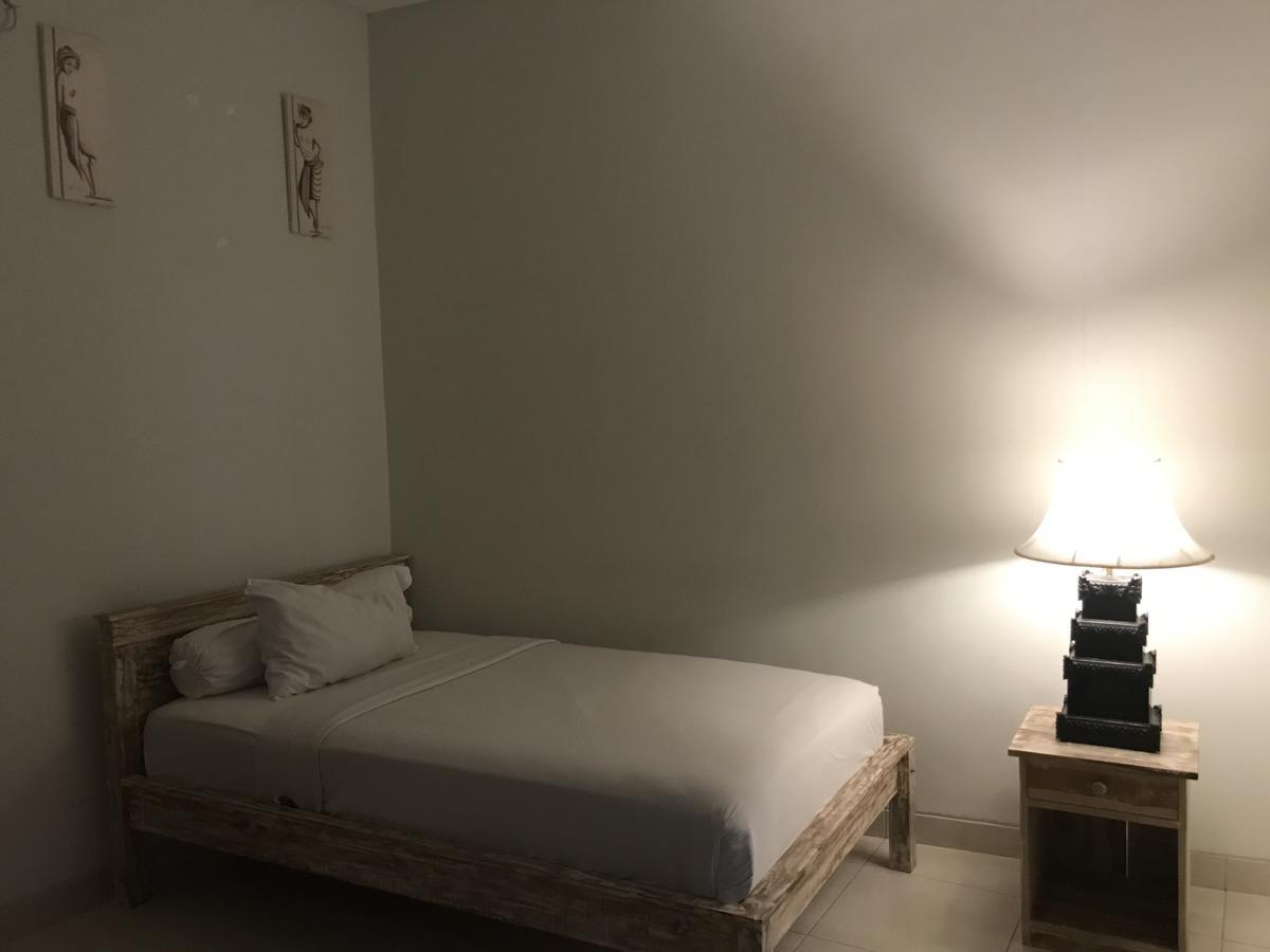 Aghasvina Guest House Canggu Extérieur photo